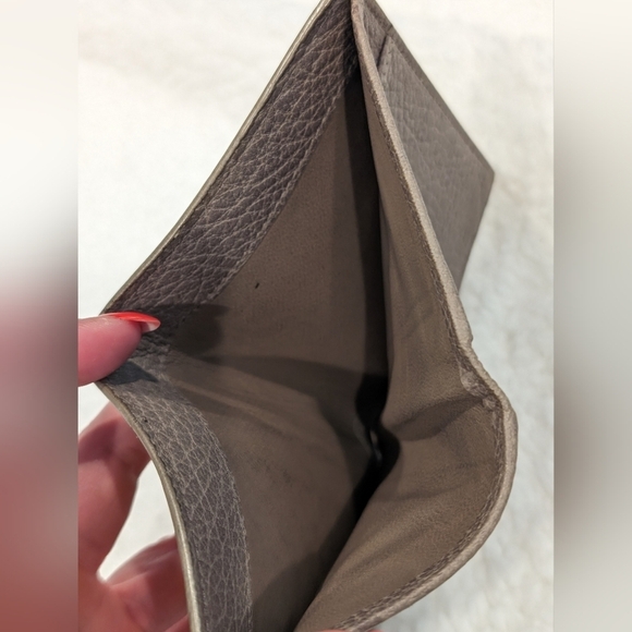 Bottega Veneta Men's Taupe Leather Wallet with Mustard Yellow Intrecciato Detail - Picture 5 of 5